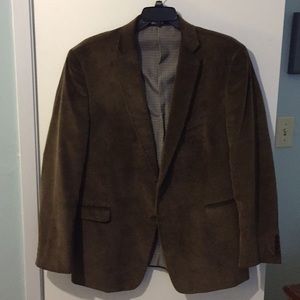 Men’s corduroy sport coat, brown, size 48L.